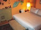 Ensuite room with private bath in bed and breakfast Boerum Hill, Brooklyn NYC
